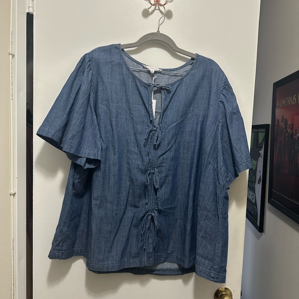 NWT Chic Denim Tie-Front Women's Blouse